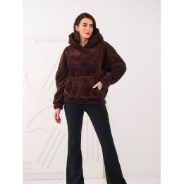 Moteriška pūkuota džemperio tipo palaidinė su gobtuvu tamsiai ruda
