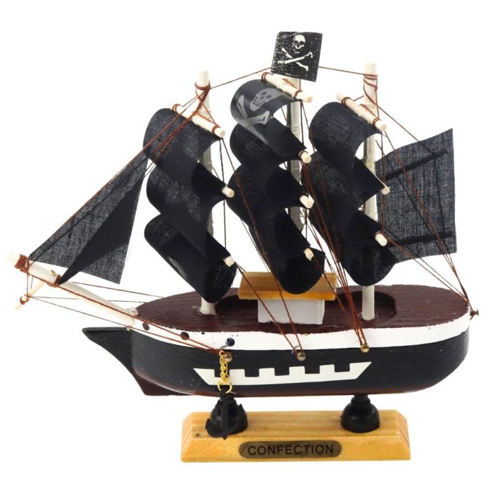 Dekoratyvinis piratų burlaivio 16x15 cm juodas