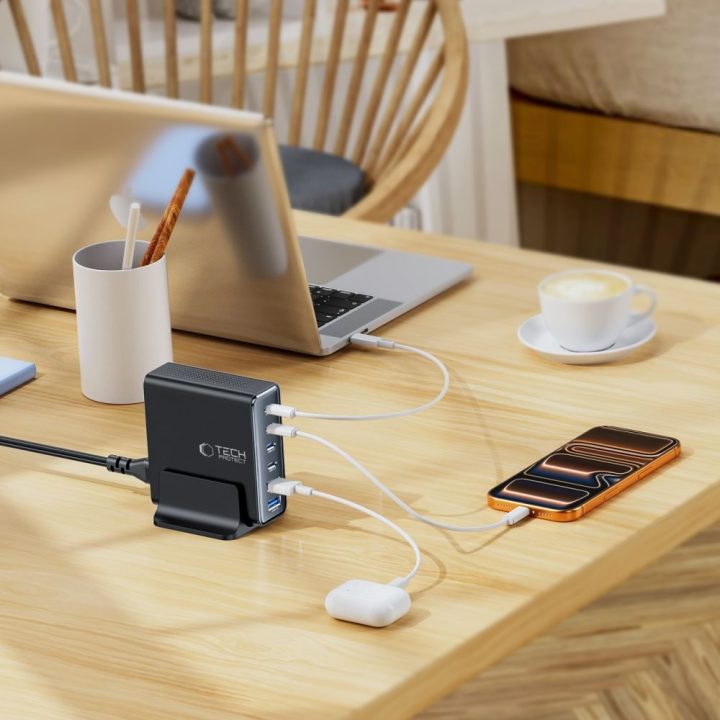 Telefono įkroviklis 160 W su 6 USB jungtimis