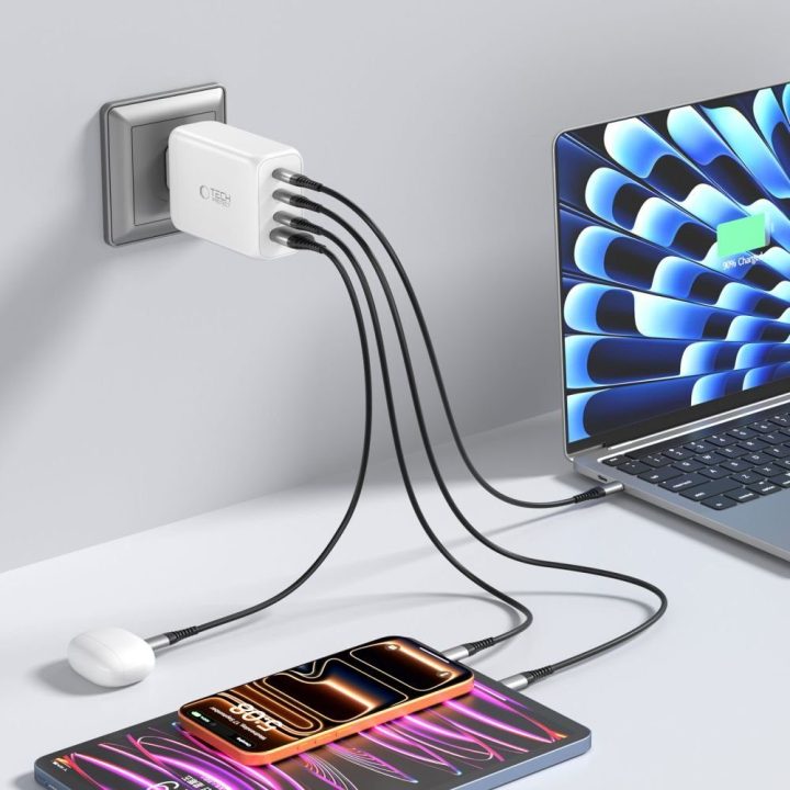 Telefono įkroviklis 240 W su 4 USB jungtimis baltas