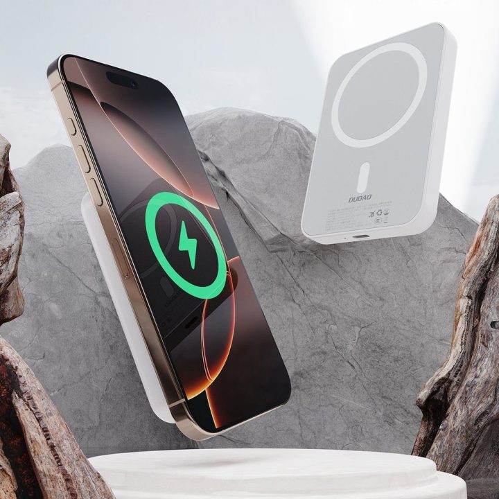 Išorinė baterija 10 000 mAh 20 W su MagSafe ir USB-C baltos spalvos