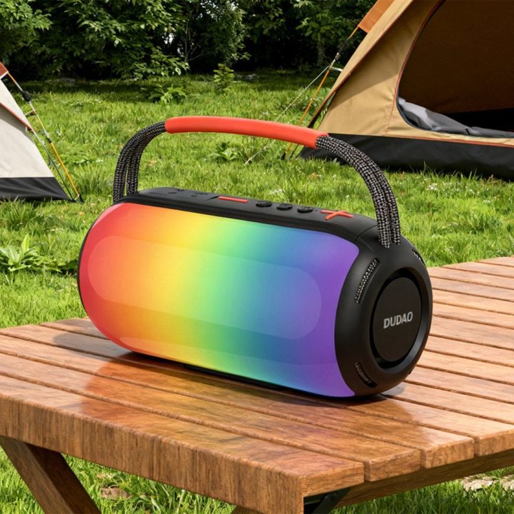 Belaidė kolonėlė su RGB apšvietimu Bluetooth 5.3 juoda