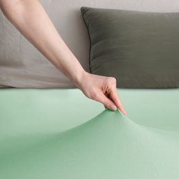 Paklodė su guma mėtinė 120-140x200+30