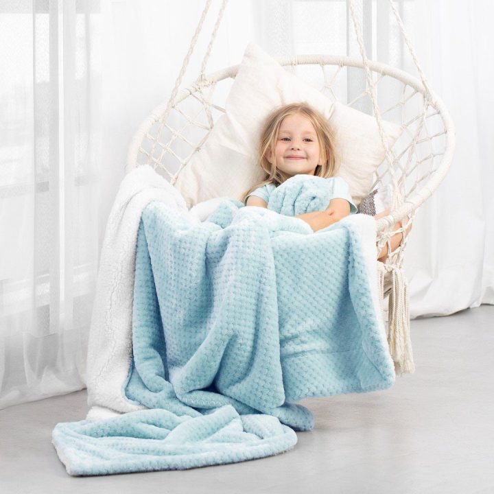 Mėlyna antklodė 130x180 AmeliaHome Shleepy