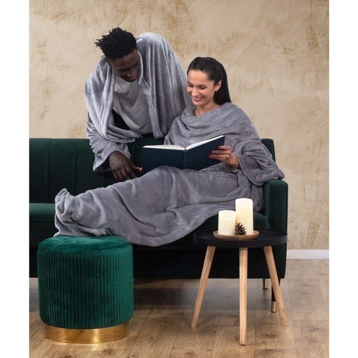 Kreminės spalvos antklodė LAZY 150×180 cm