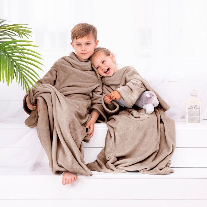 Smėlinės spalvos vaikų antklodė LAZYKIDS 90×105 cm