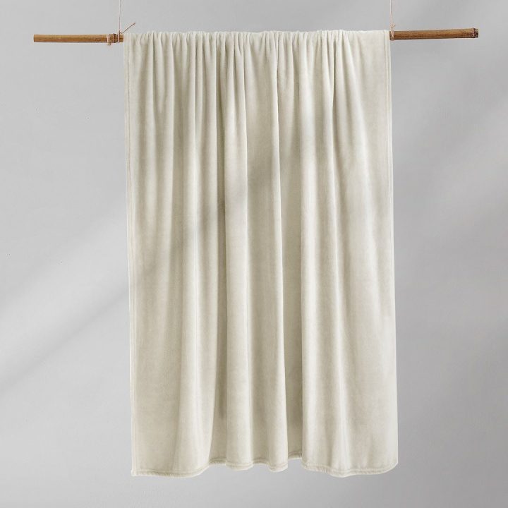 Smėlinės spalvos antklodė DecoKing MIC 70x150