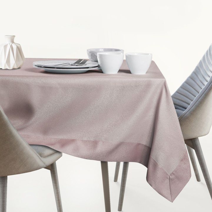 Staltiesė EMPIRE pudrinės rožinės spalvos 120×200 cm