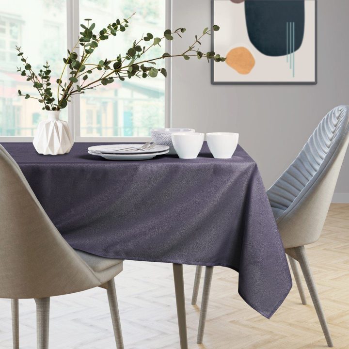 Levandų spalvos staltiesė AmeliaHome EMPIRE 140×280 cm