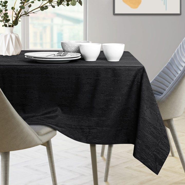 Staltiesė juoda 110×180 cm AH VESTA BRD