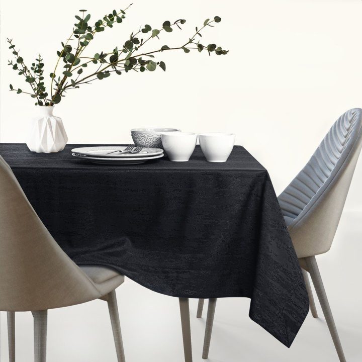 Staltiesė juoda 110×180 cm AH VESTA BRD