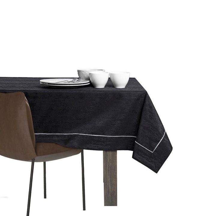 Staltiesė juoda 130×130 AH VESTA