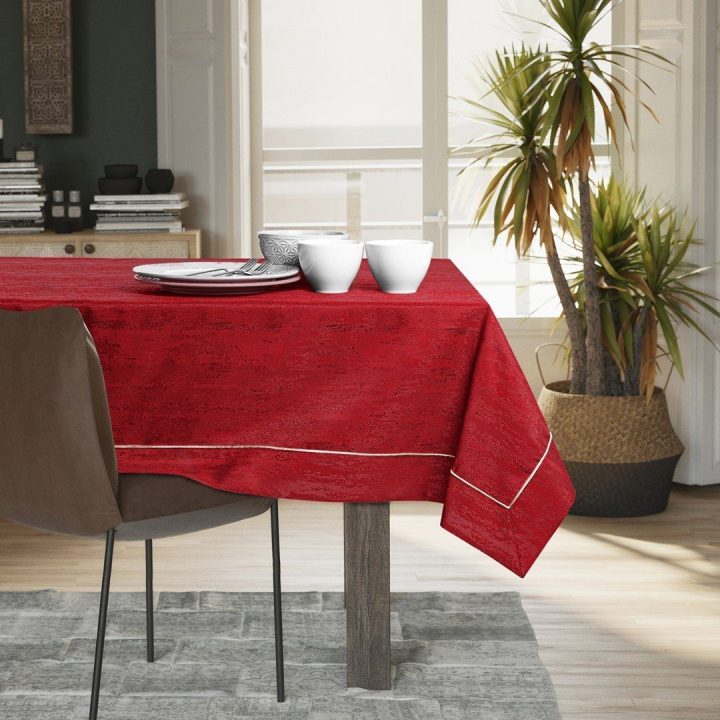 Staltiesė 140×220 bordo spalvos AH VESTA