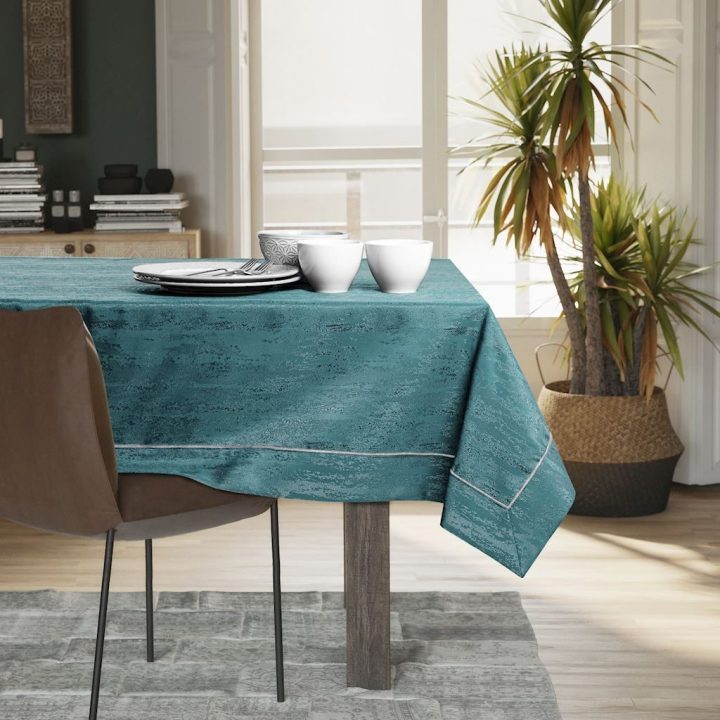 Staltiesė 130×130 cm tamsiai mėlyna AH VESTA