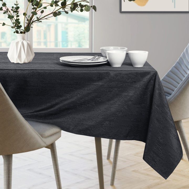 Staltiesė juoda 155×300 cm AH VESTA HMD