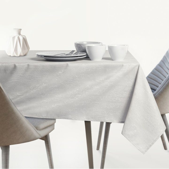 Staltiesė 140×500 cm kreminės spalvos AH VESTA HMD