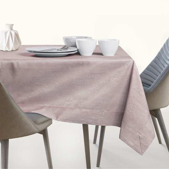 Staltiesė 150×350 cm pastelinė rožinė AH VESTA