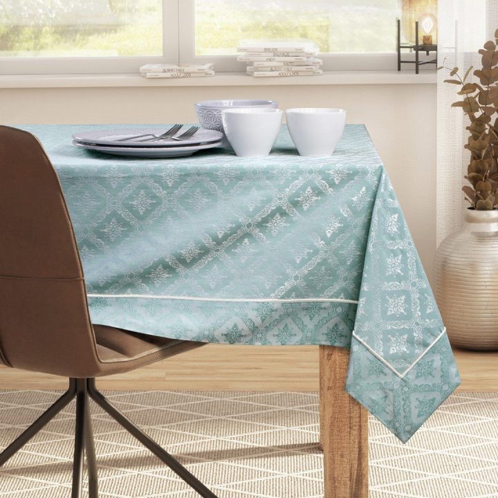 Staltiesė 160×500 cm DK MAYA