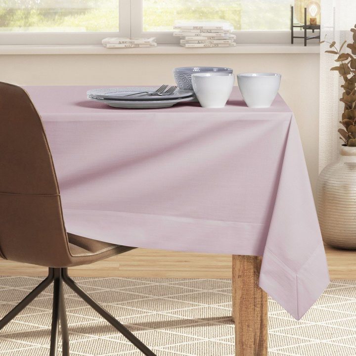 Staltiesė 110×180 cm šviesiai rožinė DK PURE
