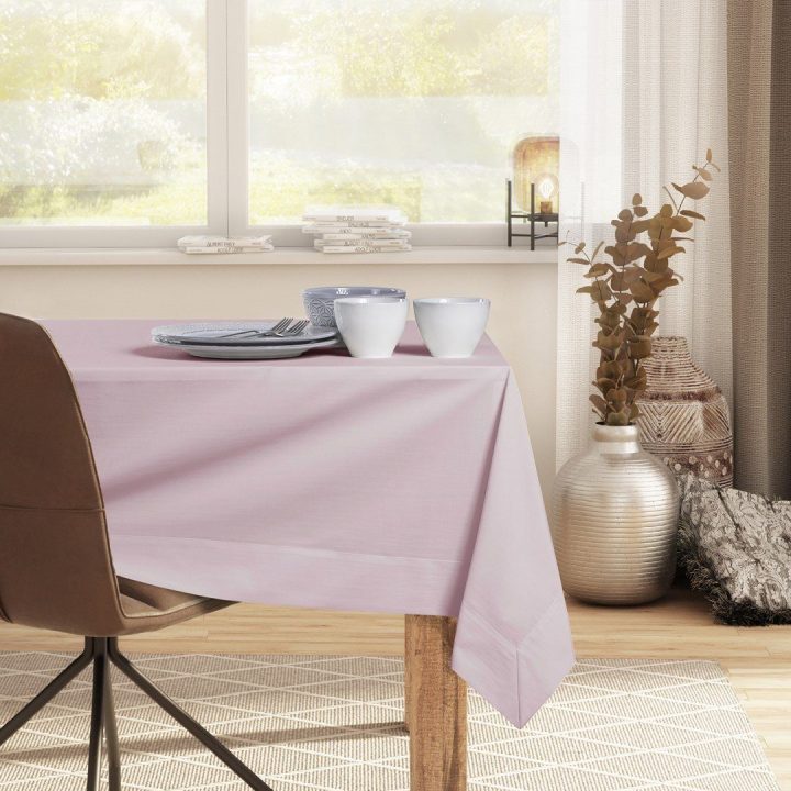 Staltiesė pudros spalvos 40×180 cm DK