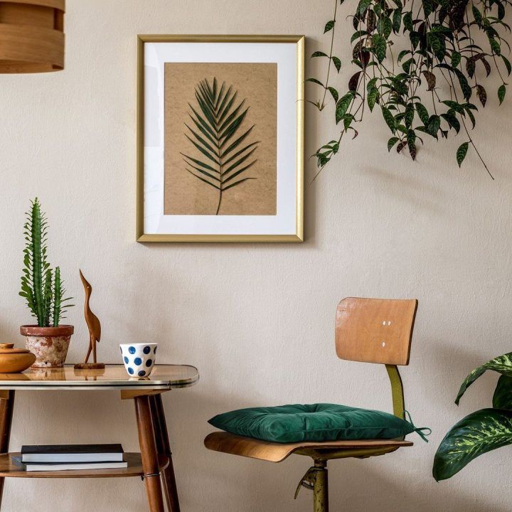 Pagalvėlė 40×40 cm tamsiai žalia Aleksa