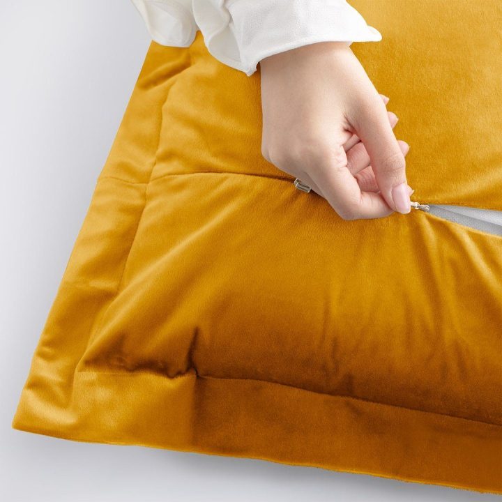 Pagalvės užvalkalas 50×70 cm iš aksomo garstyčių AH