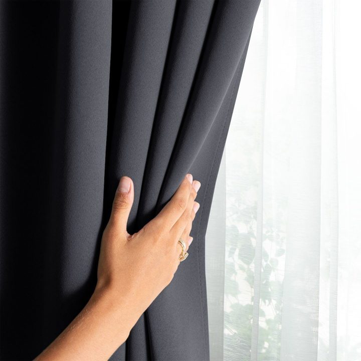 Užuolaida 140×270 cm blackout tamsiai pilka AH