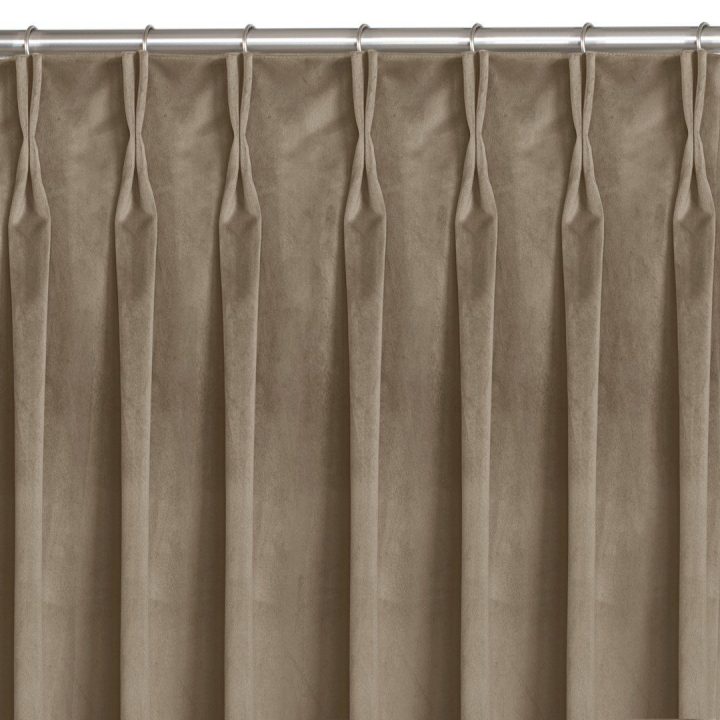 Užuolaidos aksominės 135×175 cm VELVET FLEX