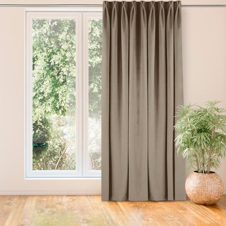 Užuolaidos aksominės 135×175 cm VELVET FLEX