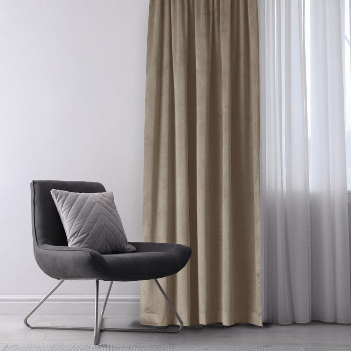 Užuolaidos aksominės 135×175 cm VELVET FLEX