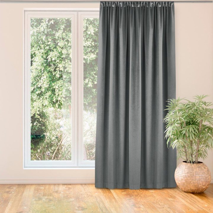 Užuolaida aksominė 135×245
