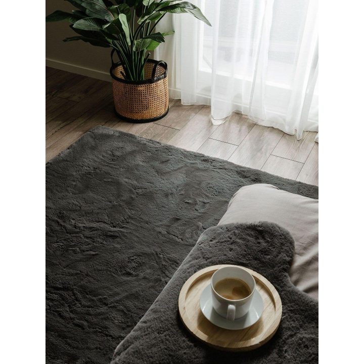 Kilimas tamsiai pilkas 120×170 BENUT