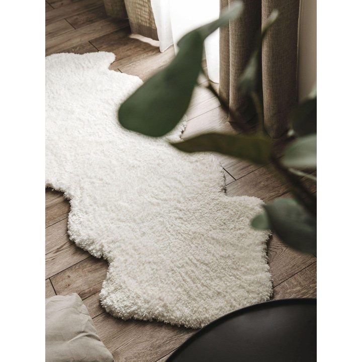 Kilimas 60×170 pūkuotas kreminės spalvos Benuta