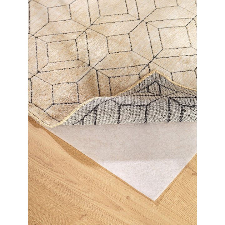 Kilimas 66×110 kreminės spalvos iš poliesterio Benuta