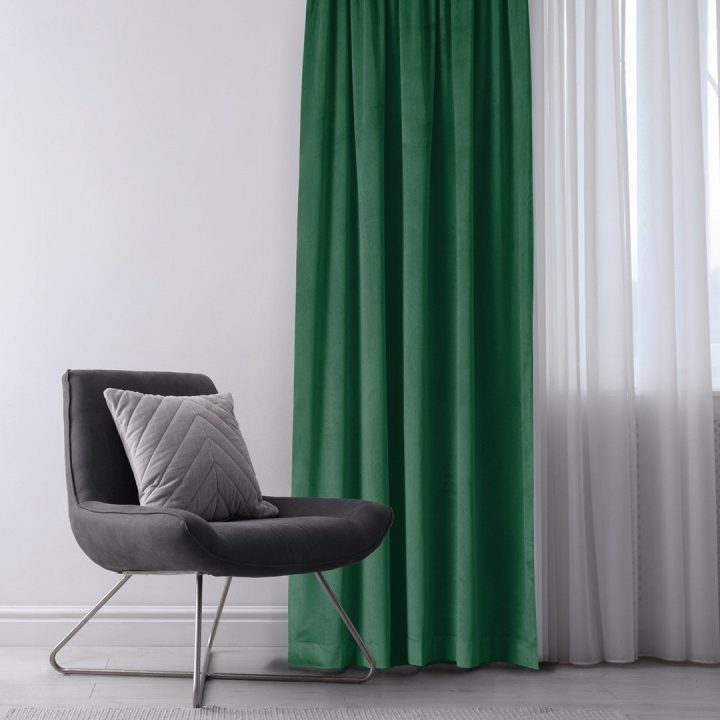 Užuolaidos 200 × 270 cm iš aksomo, tamsiai žalia