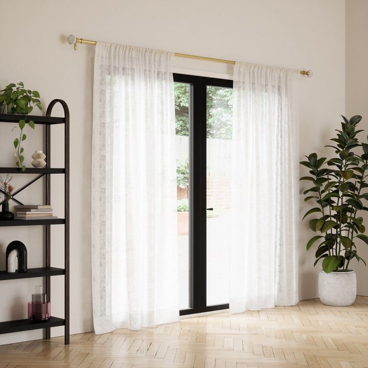 Karnizas PLEAT 321 × 12 × 10