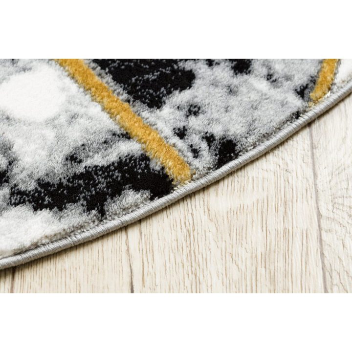 Kilimas MARBLETRIANGLES, juodos ir auksinės spalvos ESTEMA