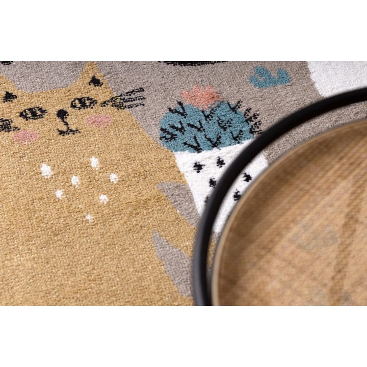 Kilimas 160 × 220 cm, smėlio spalvos BEO KITTENS