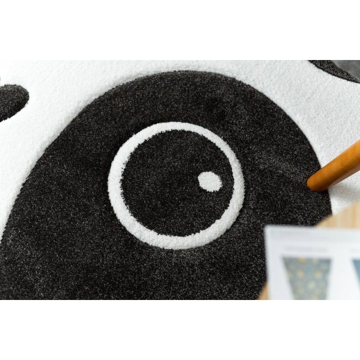 Kilimas baltos spalvos PANDA