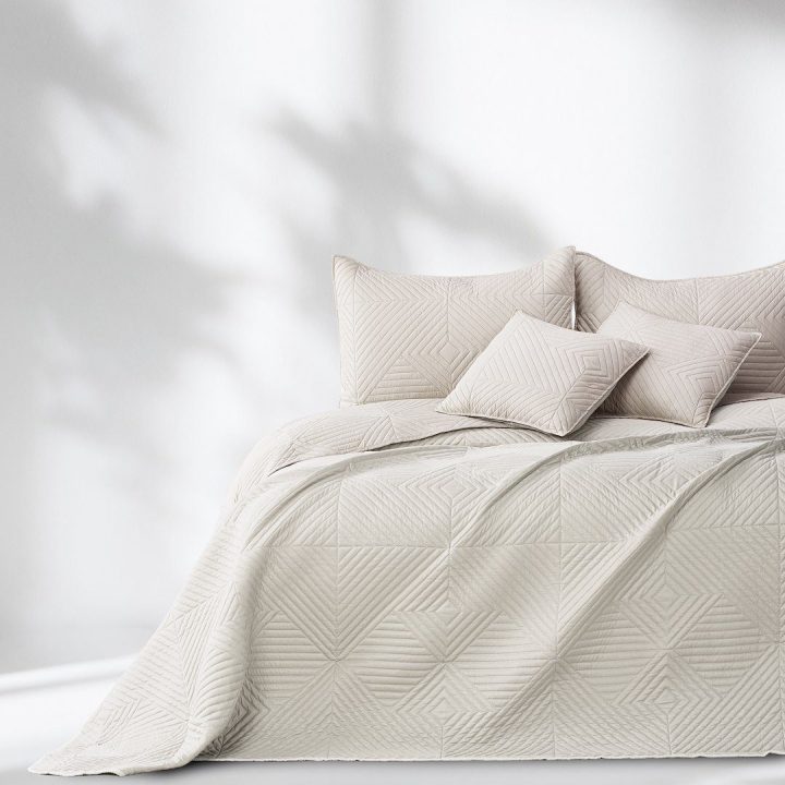 Lovatiesė smėlio spalvos 170x270