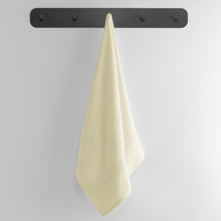 Rankšluostis 70×140 cm ekru spalvos