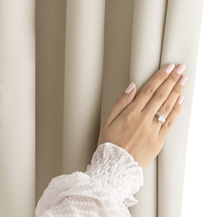 Užuolaida RES OXFORD CARLI PLEAT L.BEIGE 140X270 1PC