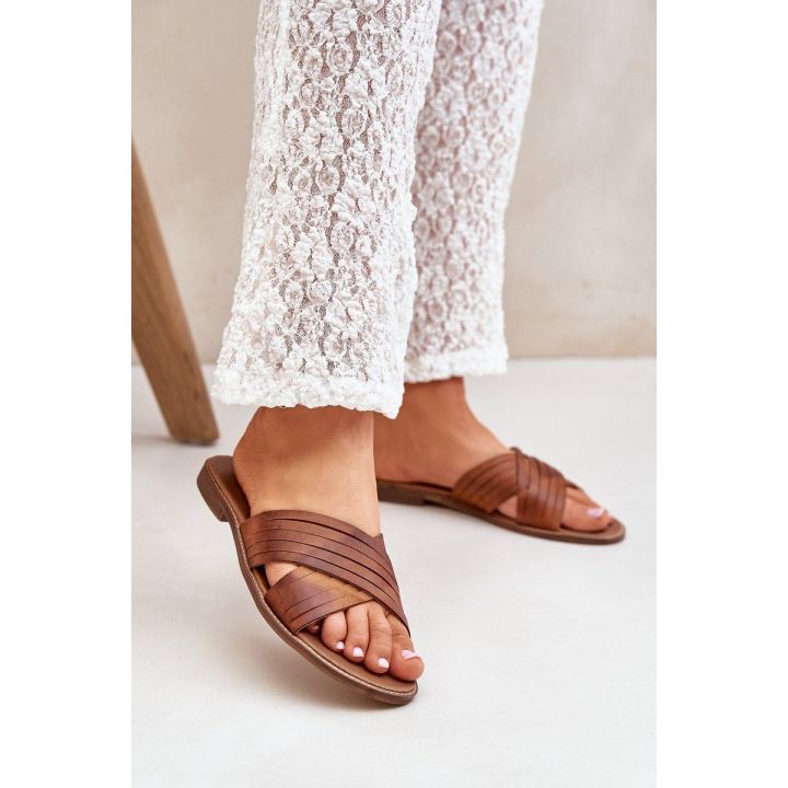 Odinės moteriškos šlepetės Shoes camel spalvos
