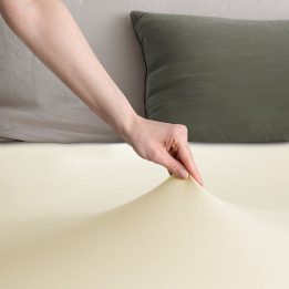 Paklodė su guma 180–200×200+30 cm