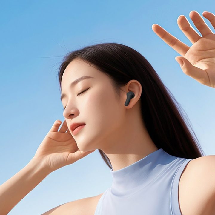 Ausinės su ANC ir Bluetooth 5.4, juodos QCY