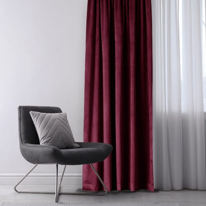 Užuolaida 140×270 cm bordo CURT