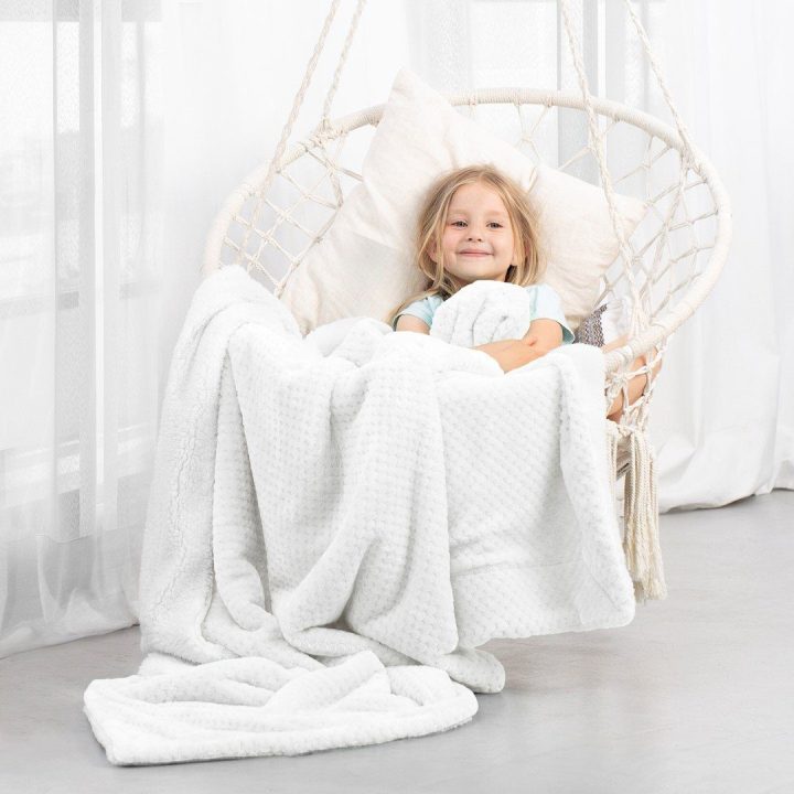 Balta antklodė AmeliaHome SHLEEPY 130×180 cm