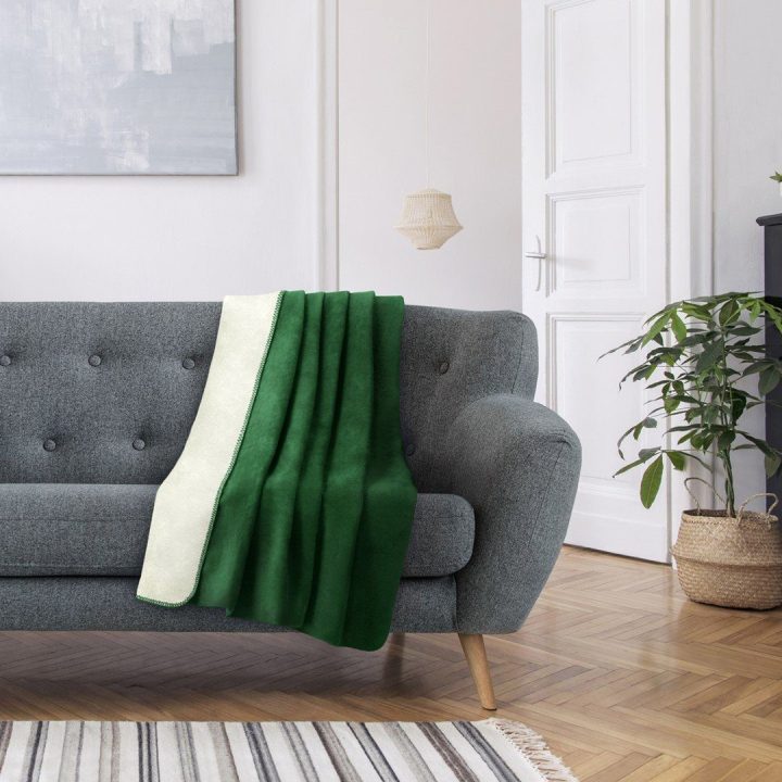 Butelių žalia antklodė VIRKKUU 150×200 AmeliaHome