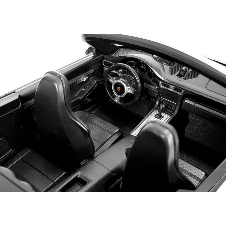 Baltas nuotoliniu būdu valdomas Porsche 911 Carrera S 1:12