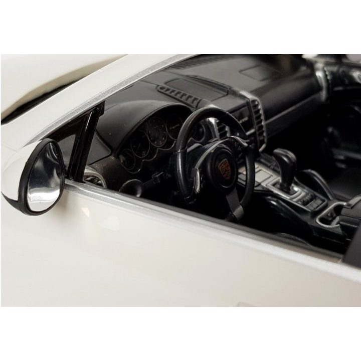 Porsche Cayenne nuotoliniu valdomas automobilis, baltas, 1:14 (Rastar)